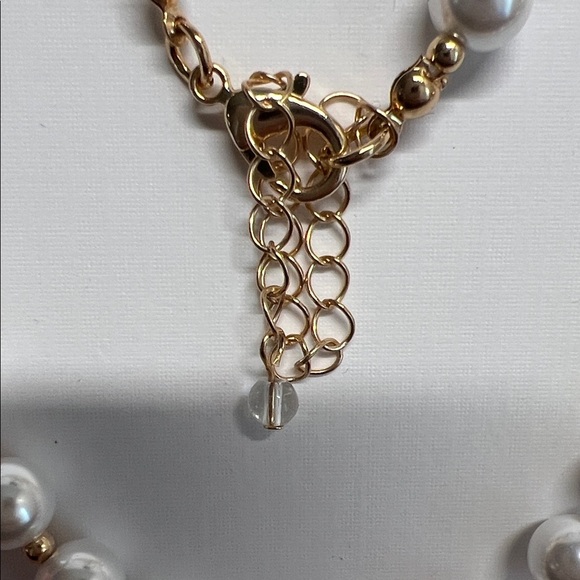 House of Harlow 1960 | Pearl Necklace w/ Heart Pendant ✨ - Picture 5 of 9